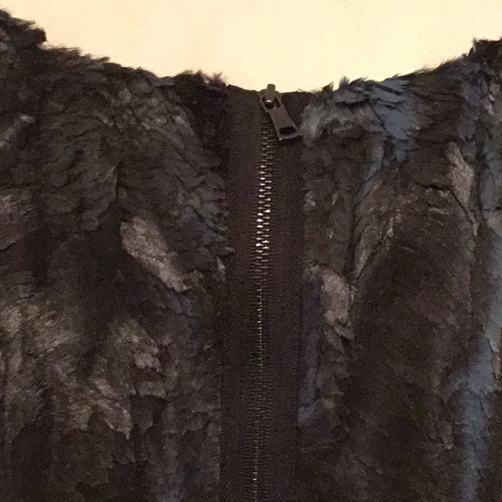 BCBG  top - Picture 4 of 5
